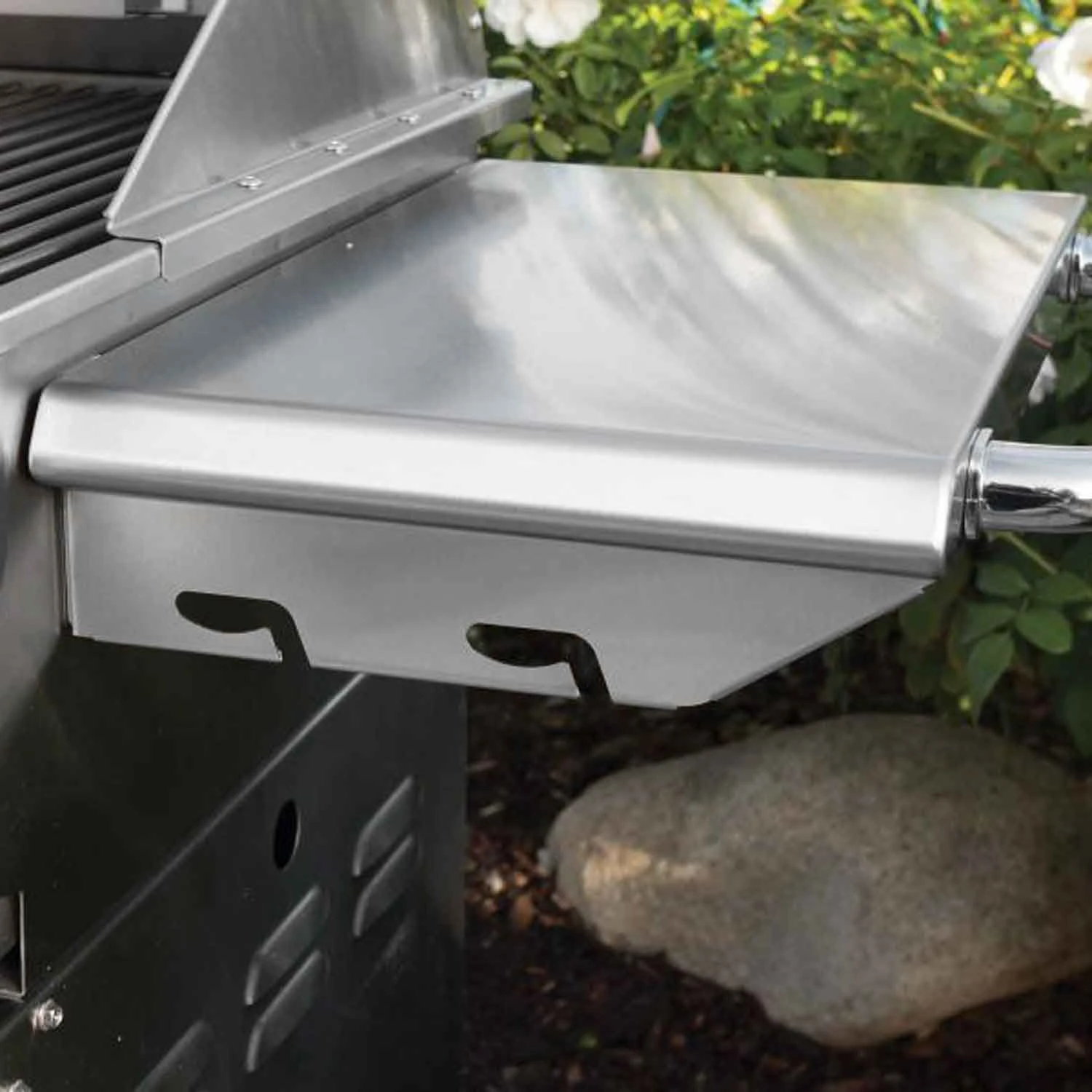 Bull BG-2600x Outlaw 30-Inch Grill On Cart 3 Bull BG-2600x Outlaw 30-Inch Grill On Cart - Image 3