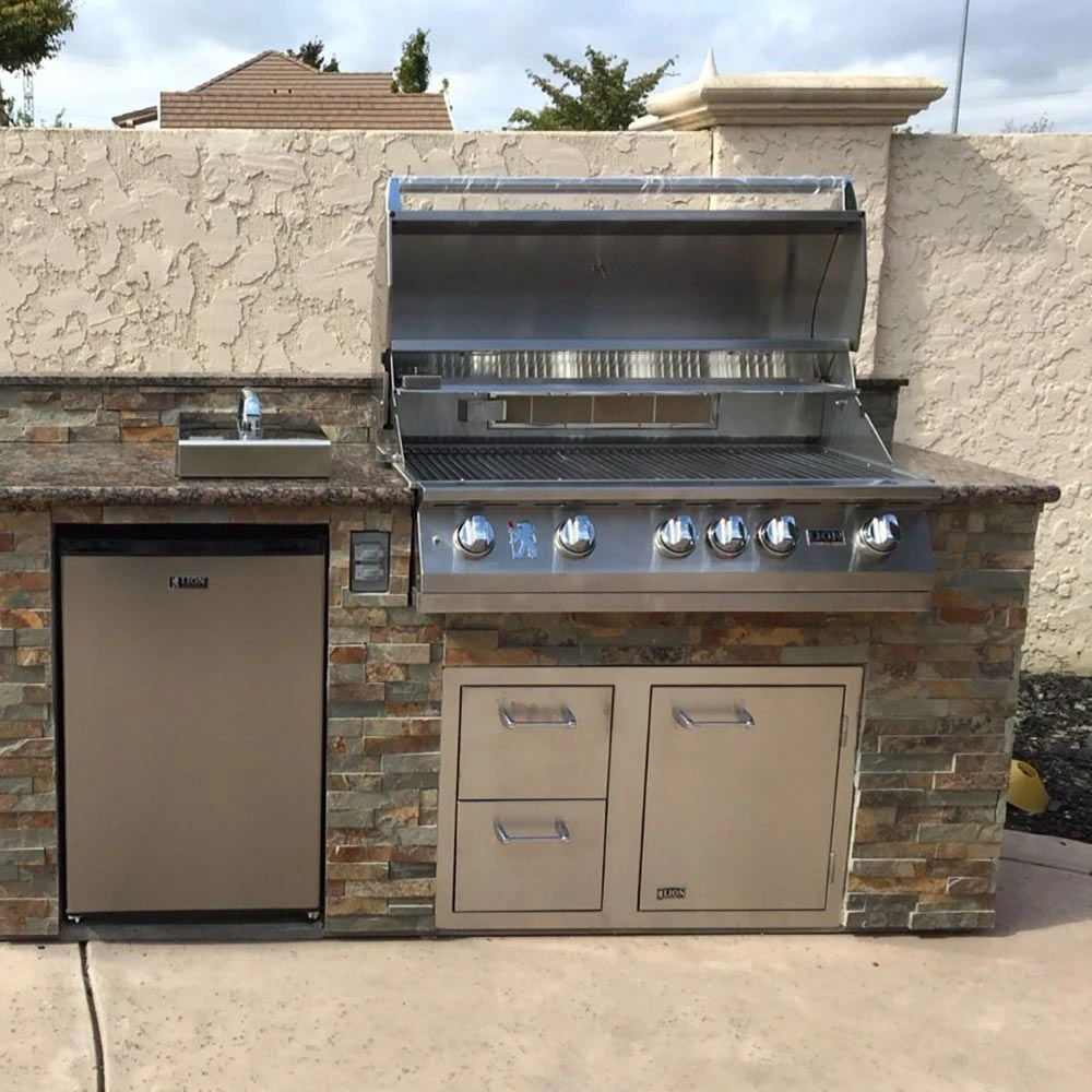 Lion L90000 40-Inch Built-In Grill 4 Lion L90000 40-Inch Built-In Grill - Image 4