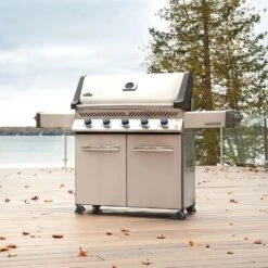 Napoleon P665 Prestige 665 Gas Grill On Cart, 37-Inches -Smokey Ridge Grills Shop p665 ls a 06 20